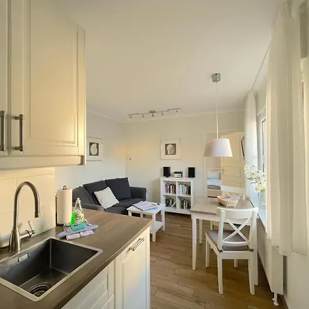 Appartementhaus 4 - Urlaub Zwischen & Bodden *