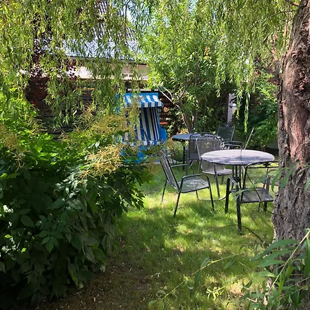 Appartementhaus 4 - Urlaub Zwischen & Bodden 아파트 *